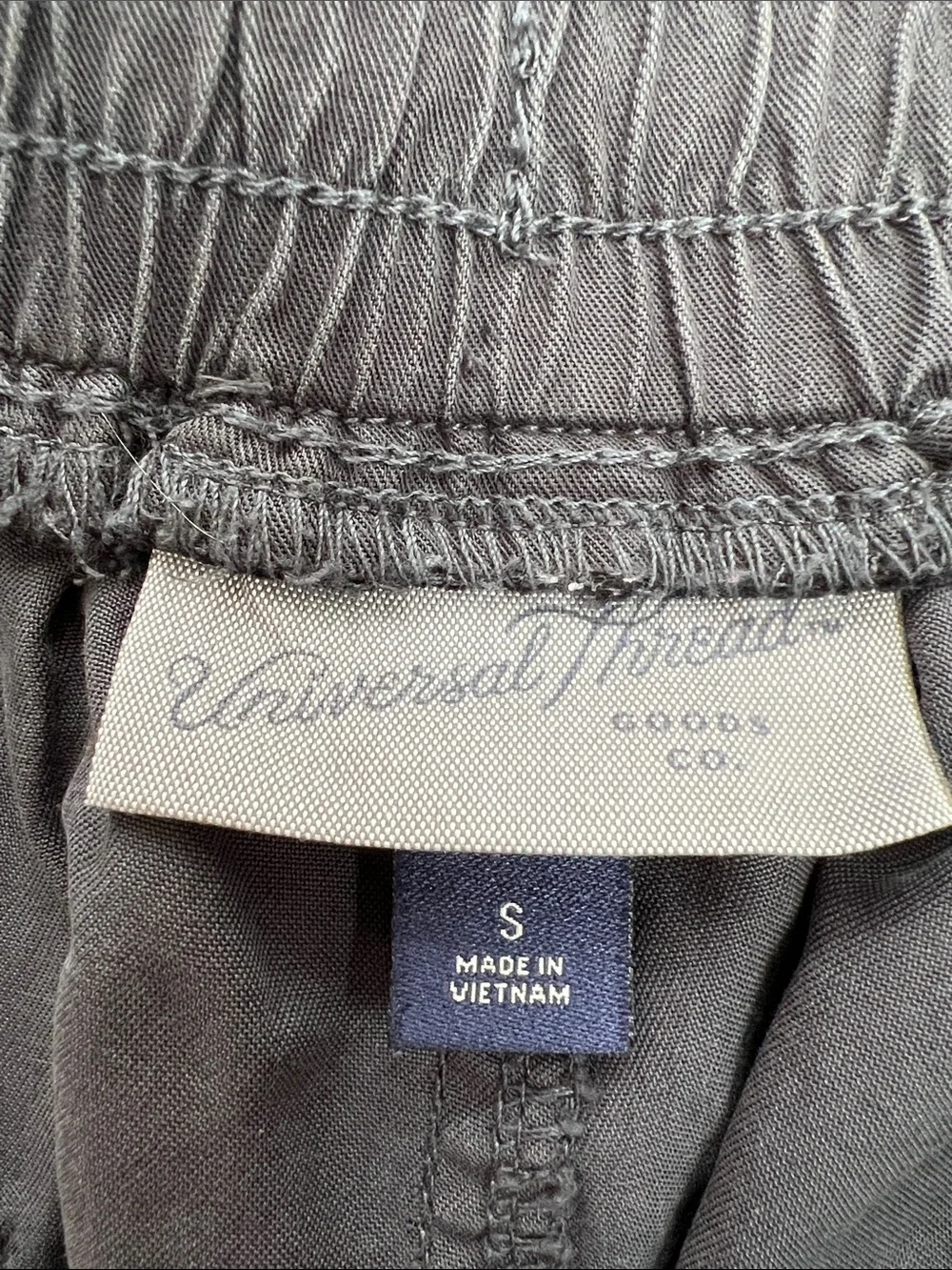 Universal Thread drawstring shorts, size S - Picture 2 of 5
